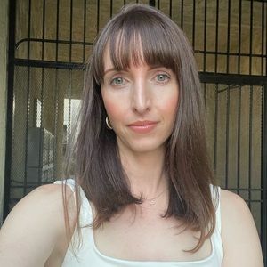 Meet your Posher, Elizabeth